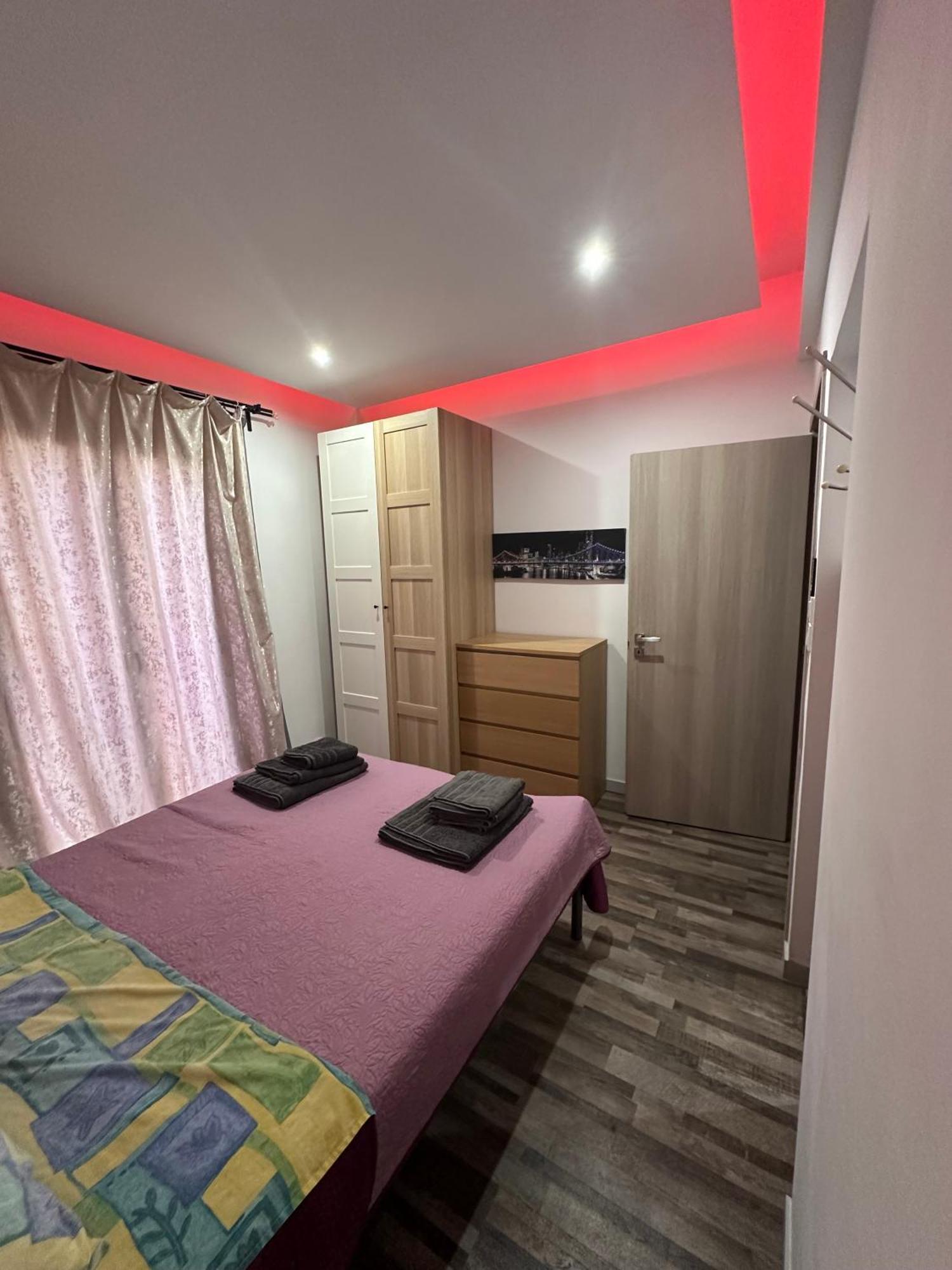 Apartment Center Piraeus Location Kastella Passalimani Port 외부 사진